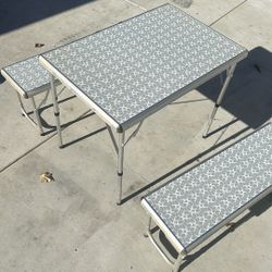 Coleman Camp Table And Chairs For 4