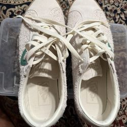 Women’s Vans Sneakers 