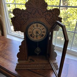 Old Antique Clock With Key 