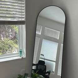 64"x21" Arched Full Length Floor Mirror with stand like new! Comes in original box.