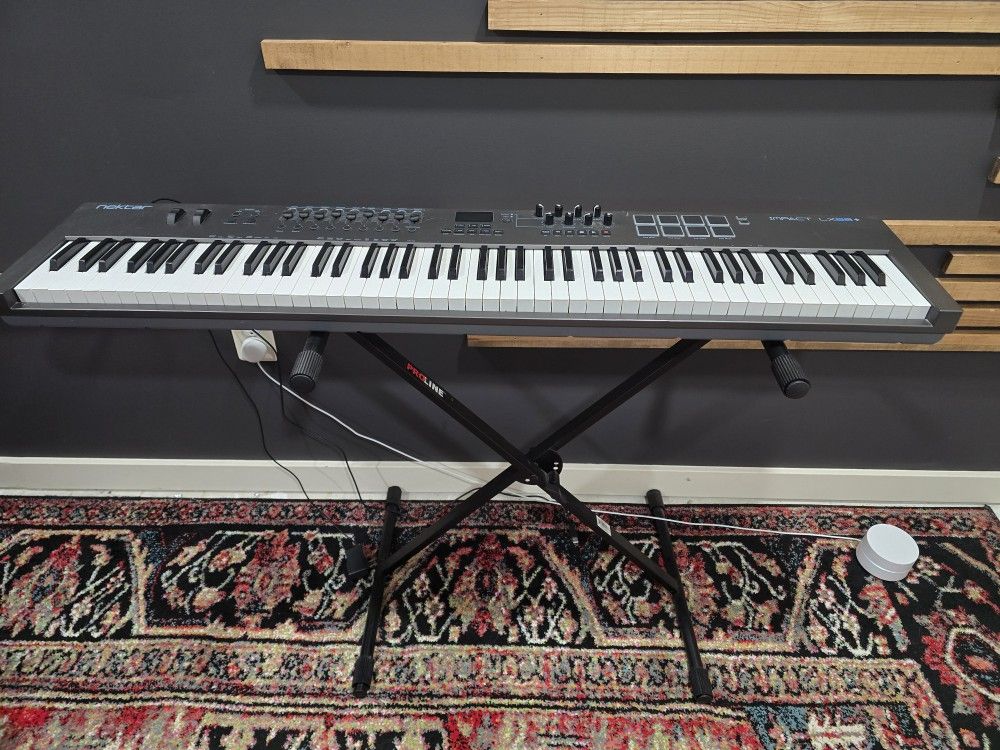 Nektar Impact LX88+ USB MIDI Keyboard  W/ Stand