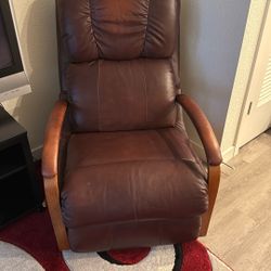 Rocking chair (READ DESCRIPTION)