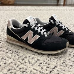 Women’s New Balance Sneaker