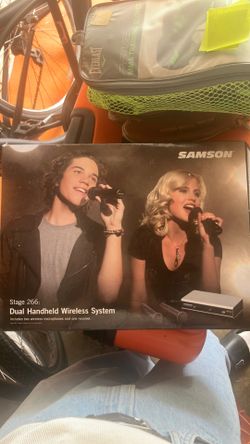 Samson Stage 266 Dual Handheld Wireless Microphone System w/ 2 Mics