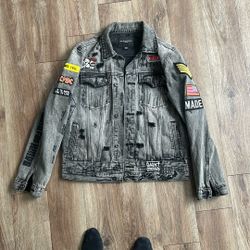 Jacket For sale Brand new!!
