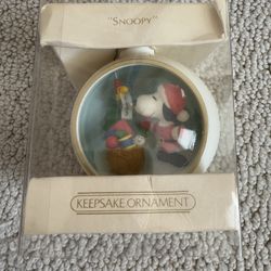 1983 Hallmark Keepsake Christmas Ornament “Snoopy” Ball Ornament
