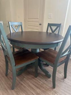Round Dinning Table solid wood - Antique sage