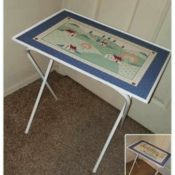VINTAGE FOLDING METAL MCM RETRO TV DINNER TRAY COLLAPSIBLE OCCASIONAL COUNTRY ACCENT SIDE TABLE DECOR