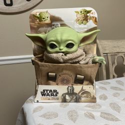 Star Wars The Mandalorian “The Christmas Child” Baby Yoda Talking Plush Toy W/ Backpack
