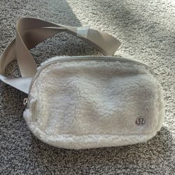 lululemon Fleece Belt Bag