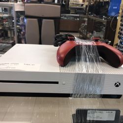 1TB Xbox One S Game System (Few Scratches) 