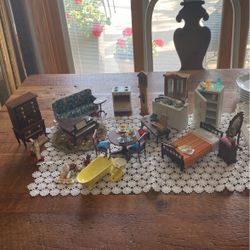 Lot Of Vintage Dollhouse Furniture 