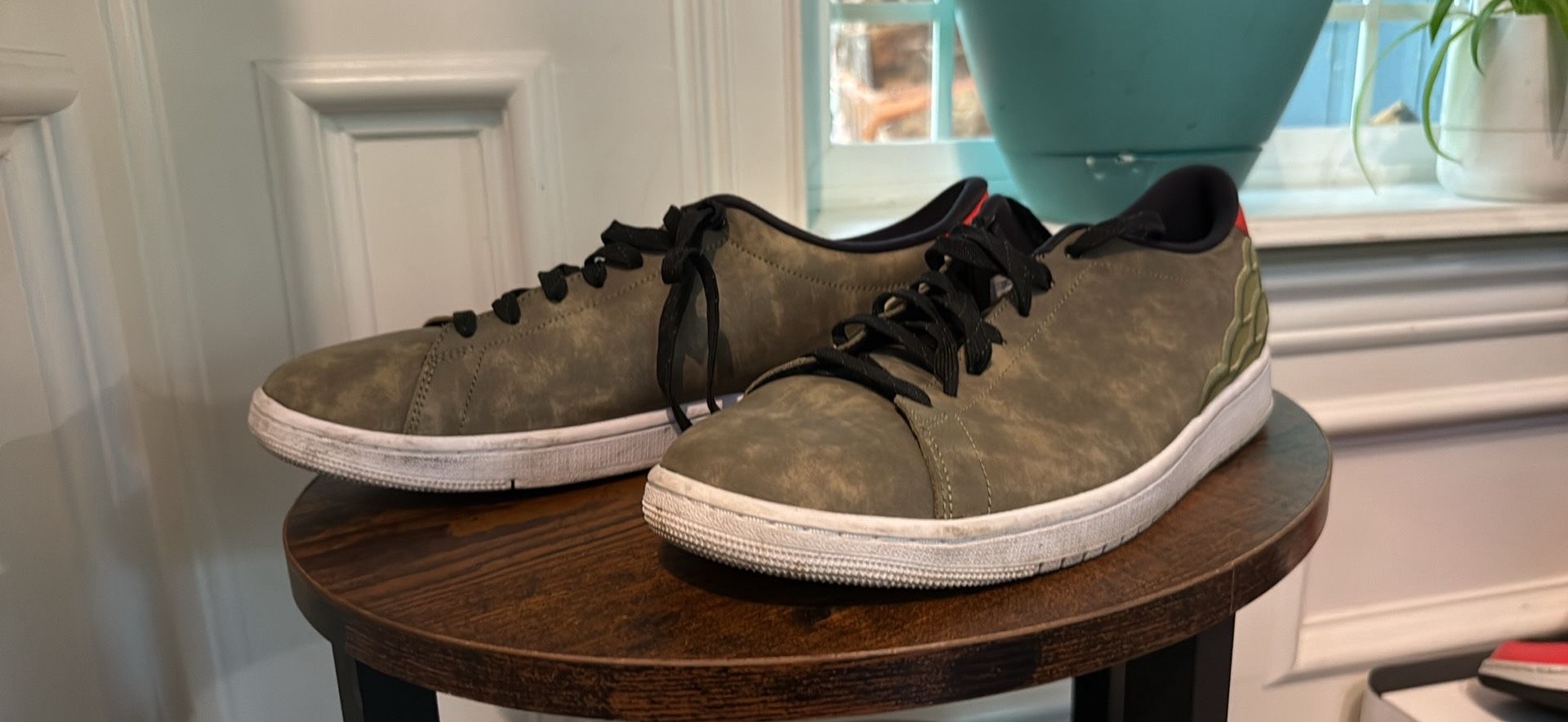 Nike Air Size 12 OBO 