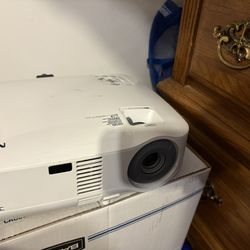 NEC Projector 