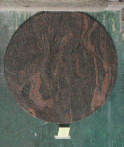 Granite Round Table Top – 3/4" Thick, 31 3/4”