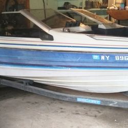 Bayliner Capri