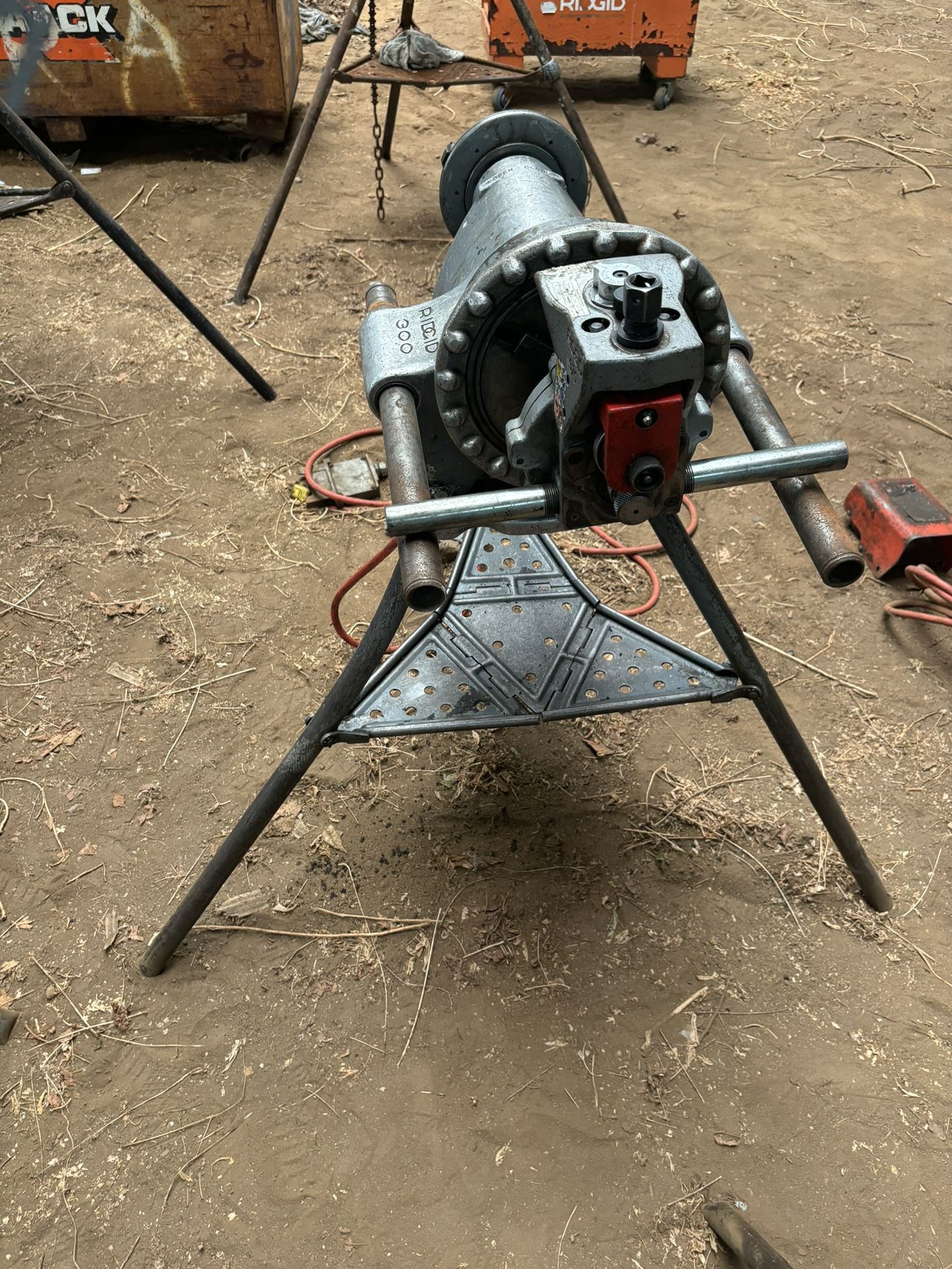 Ridgid 300 Pipe Threading Machine with Ridgid 975 Roll Groover