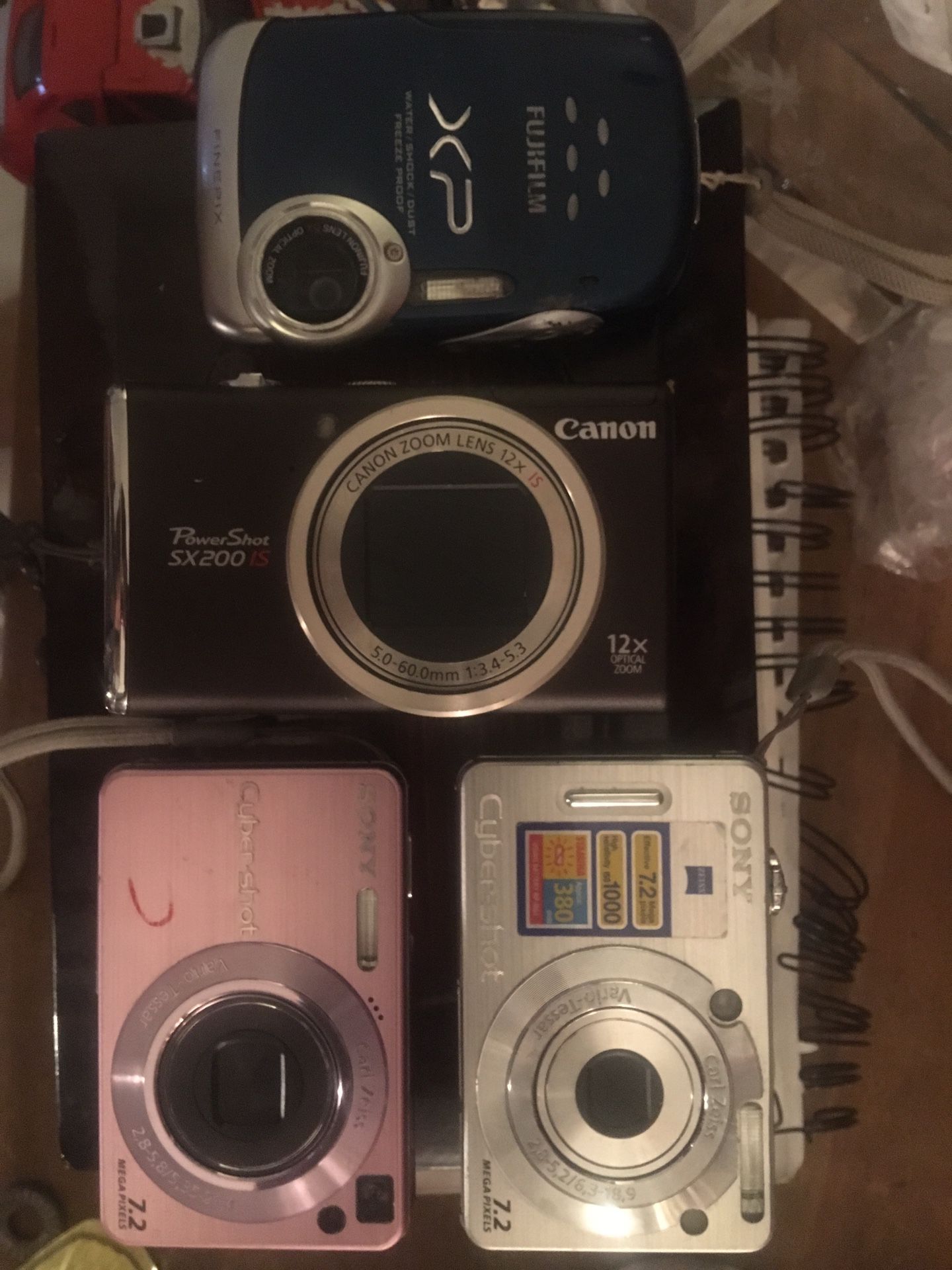 Digital cameras fujifilm/canon/Sony