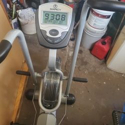 FAN WORKOUT BIKE NEW CONDITION 