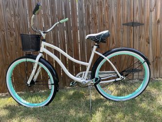 26” HUFFY SUMMERLAND CRUISER BIKE IN GREAT CONDITION
