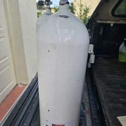 2 - HP100 Steel Tanks, Great Condition