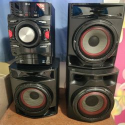 LG Stereo System 