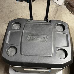 Cooler With Wheels 