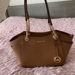 New and Used Michael kors for Sale in Vacaville, CA - OfferUp