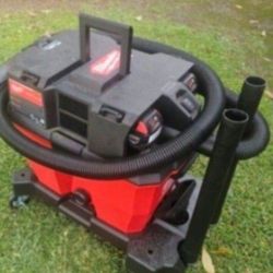 Milwaukee M18 Wet And Dry Vac Wireless 