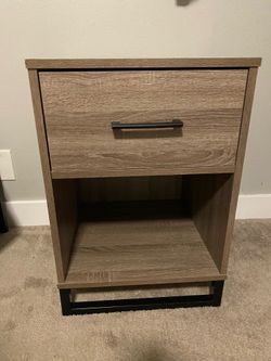 Night stand