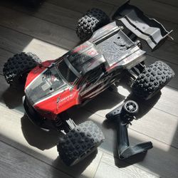 Kraton RC AWD Truck