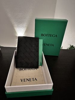 Bottega Veneta Intrecciato Passport Case