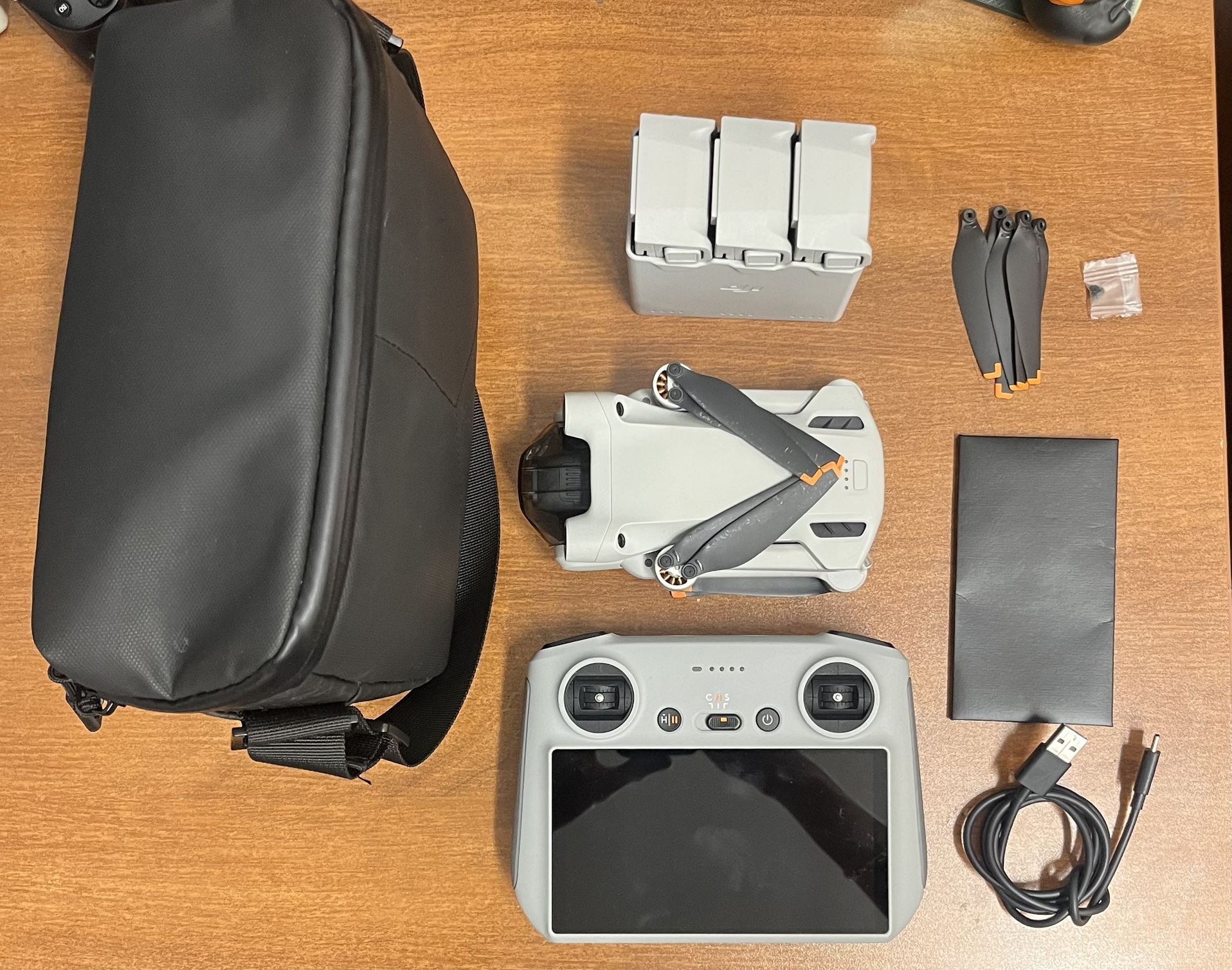 DJI Mini 3 Pro With Fly More Combo