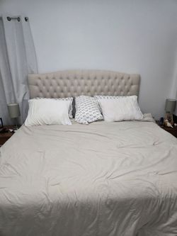 Free bed 🛌 king size
