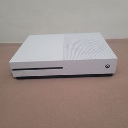 XBox One S (Broken)