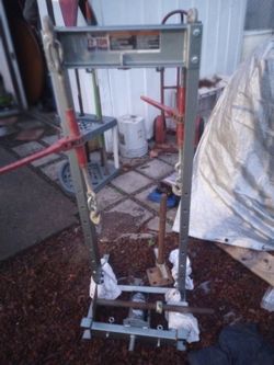 Central Machine  12 Ton Shop Press