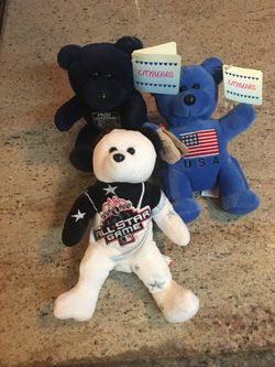 Teddy bears and one white socks bear