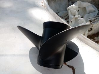 Boat prop never used 15 x 17