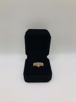 14k RING W/ NATURAL DIAMONDS & RUBYS