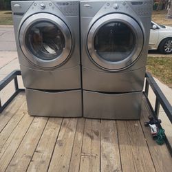 washer and dryer set 
