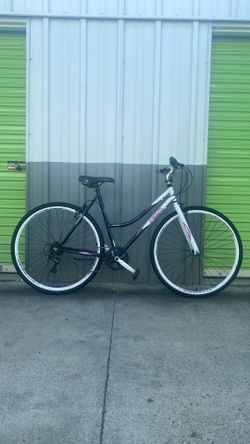 HYBRID BIKE/ SIZE TIRES 700”