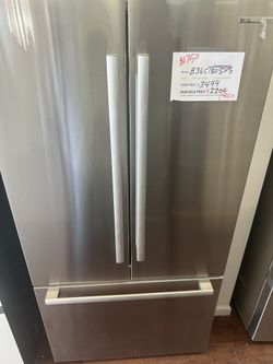 Bosch Refrigerator Open Box With Minor Dent