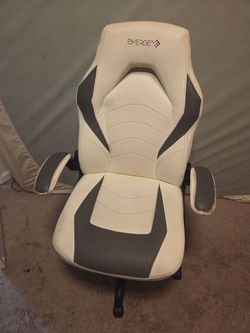 Move out sale: gaming chair