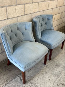 Chairs/set of chairs/pair of chairs/blue velvet chairs