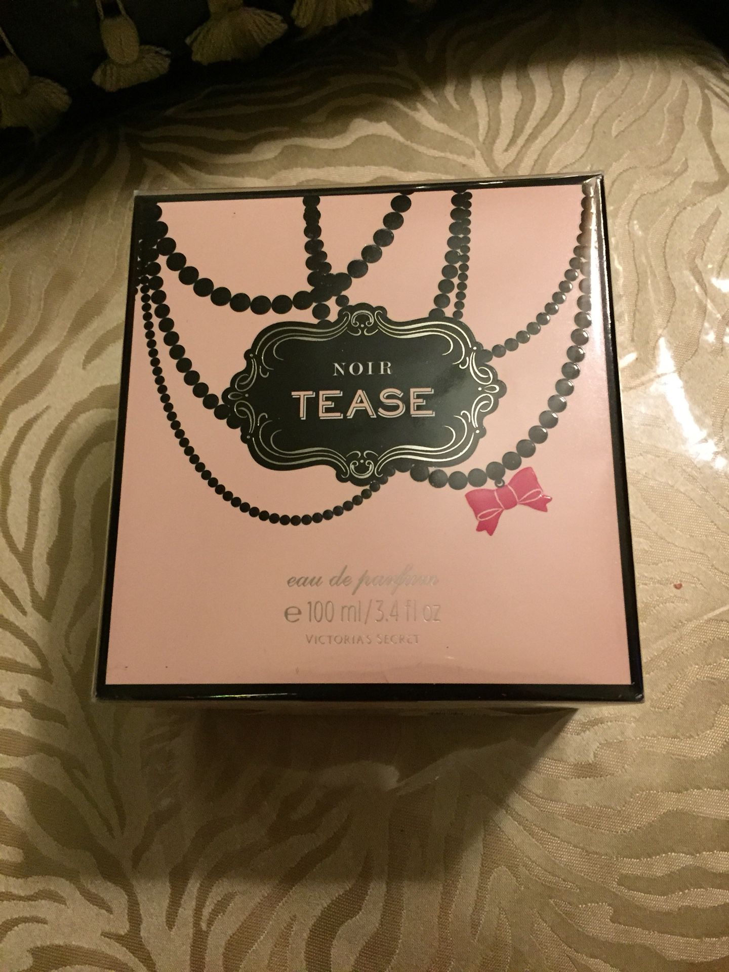 Victoria Secret Noir “Tease” Women’s Perfume