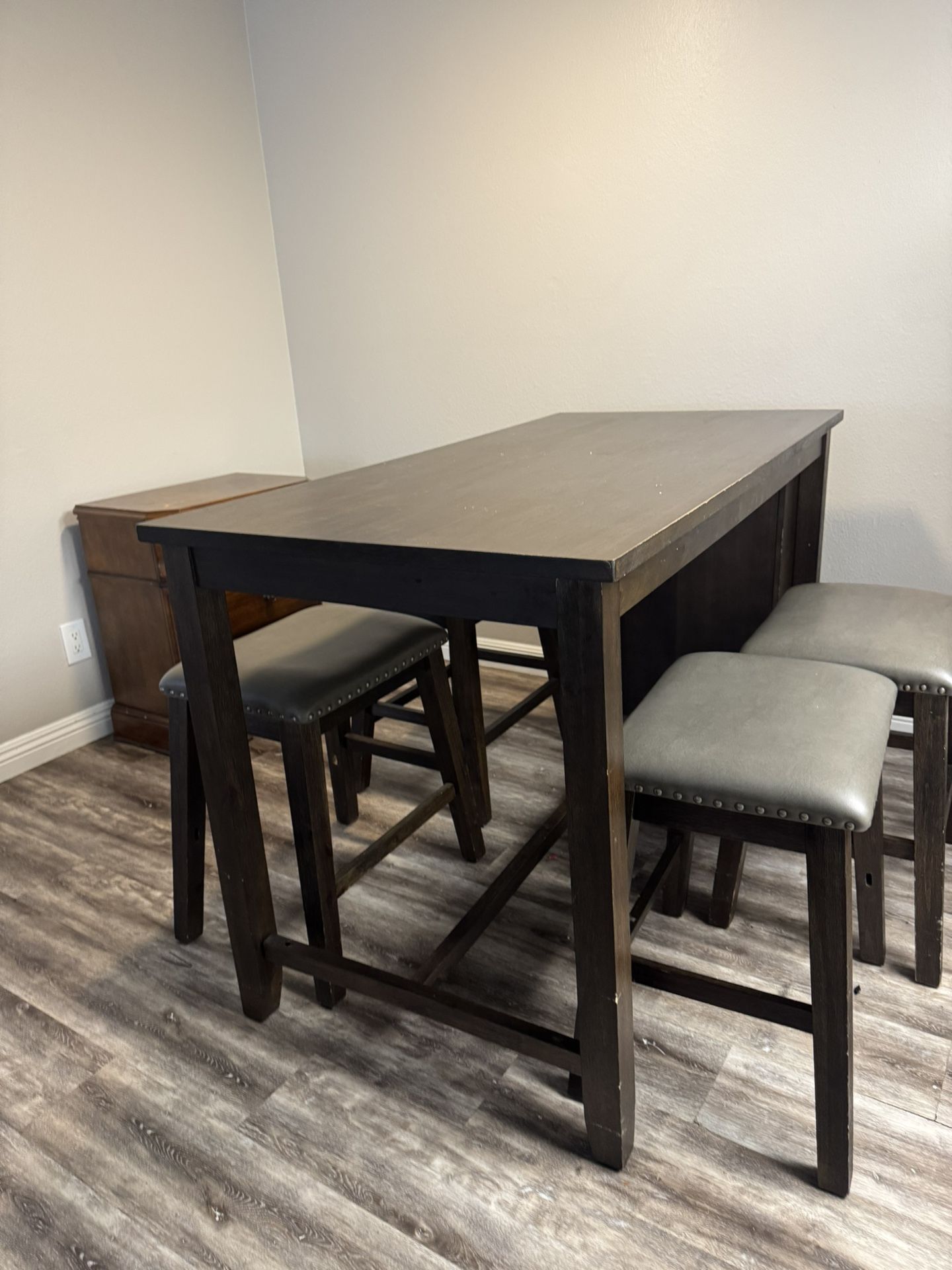 Dining Table Set