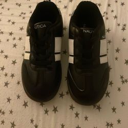 Nautica Toddler Size 9 Sneakers $15