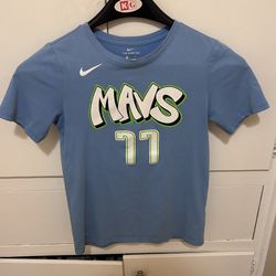 Luka Shirt Size BOYS Medium In Fair Condition 