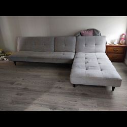 Fold Out Couch Bed (Queen)