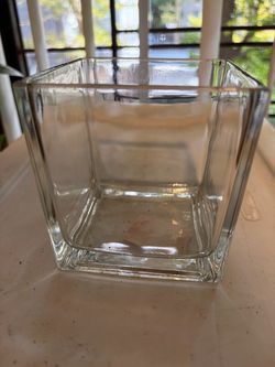 Glass vase